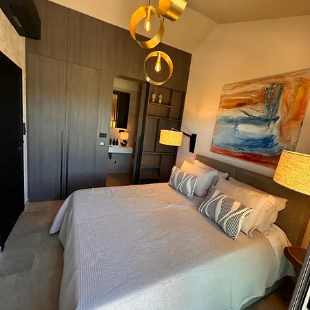 ヴィラ Oliviera *