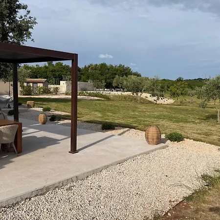 Poolvilla Oliviera Villa Rovinj