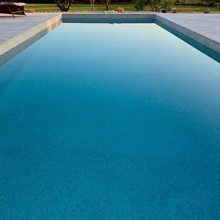 Poolvilla Oliviera
