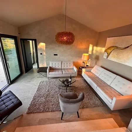 Villa Poolvilla Oliviera