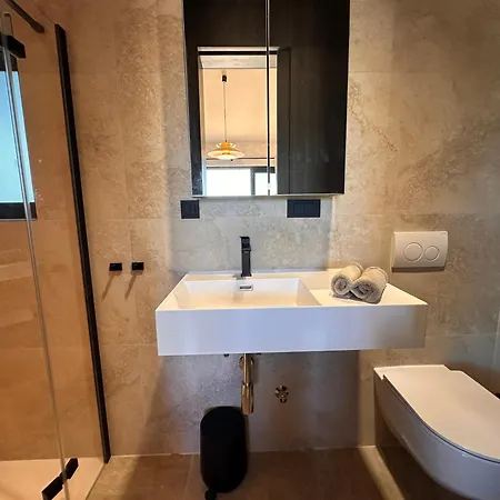 Poolvilla Oliviera *