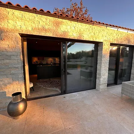 Villa Poolvilla Oliviera *